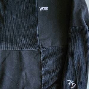 Womans Medium Vans Fabiana Delfino collaboration  Crewneck